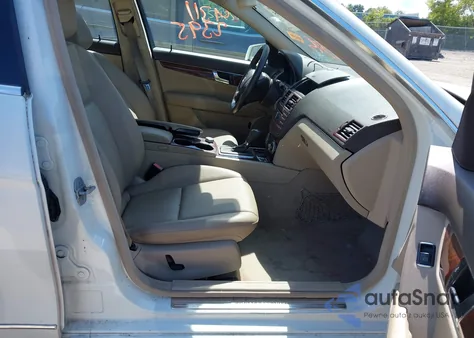 2011 Mercedes-Benz C 300 Sport 4Matic from USA, damaged, VIN WDDGF8BB2BR151890